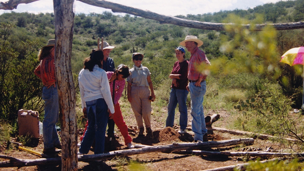 Building the Sukkah (1999-2000), From left, Deddie Hawkins, Vanessa Velasquez and cousin, Jim Corbett, Laurie Melrood, Katherine Thompson, Daniel Baker
